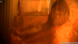 Mysterious indian brunette babe in solo scene