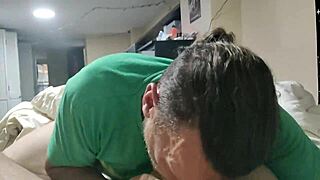 Discovering Fresh Connections On Grindr App