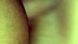 Feeling deep emotions while fudendo com o marido.