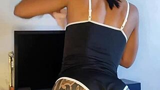 Naughty Employee Masturbates Solo In Reality Pornstar Scene With Tattooed Brunette