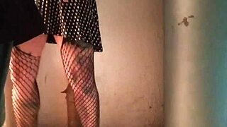 Muito Oral and Fingering on Novinha in Public Outdoor Setting