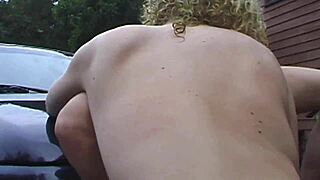 Lavando O Carro E Se Pegando - Bobbi Barrington & Rebecca Lord