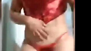 Peruvian Cousin Twerking Big Ass In Red Thread Webcam