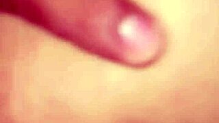 Latina babe plays with hard cock, misses it on trip 😘