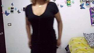 Putita mexicana cheats on her boyfriend via webcam, what a naughty show!