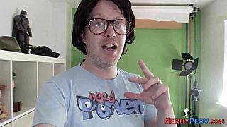 Yorkshire guy here, got sucked by goth chick, first time eva!