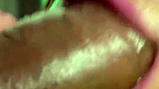 comendo a ruiva bunduda com anal e oral