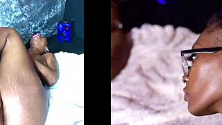 Goddess Luxxx28 spreads pussy with toys 😍