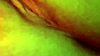 i play with myself with a vibrator untill i cum