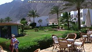 Wow, crazy couple having sex on deserted road!