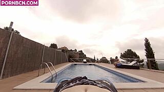 i'm the yung latina neibor, horny in the poool, wanna fuk outdoors? pov blowjib too!