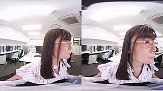 Office romance leads to secret creampie during lunch break