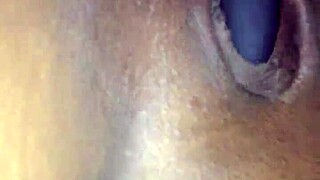 J&J make pussy cum using vibrator.