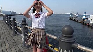 Want to see Asian amateur blowjob with facial?