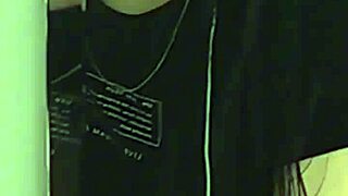 Real Madrid Fans Enjoy Amateur Spanish Girlfriend Moments.