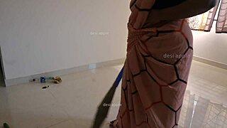 Yo, Tamil maid Prabha jerking owner’s cock during work