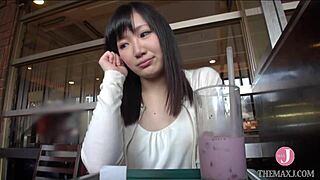 Take off her coat and shoot erotic body with tits licked