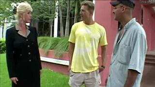 Mature group threesome with cougar