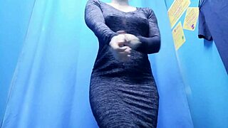 Russian Milf Caught Changing Clothes in Real Dressing Room Hidden Cam