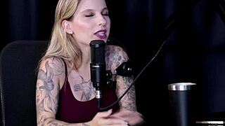 Começou Como Modelo Depois De Se Fazer Ser Demitida Fez Vídeos De Sexo Hot A Família Aceita Bem E Quando Gravou Com Mulheres - Naty Varga Sheer Red