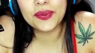 Private chat with follower who loves my moans