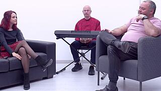 lainai de torbe con ohana petite 18+ in casual setting