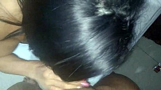 apostei com vizinho meu cu goza ele perdeu aposta cumshot 😏