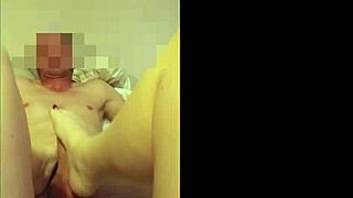 i love how this sexy italian milf gives an awesome footjob and cumshot