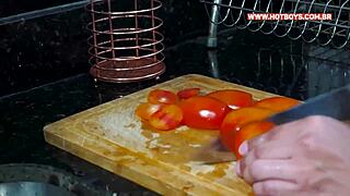 Novinho Hints at Steamy Gay Action in Subtle Ways