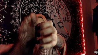 i enjoy bbw fetish asmr with foot rubbing sounds