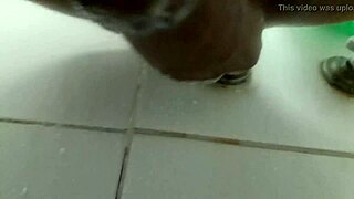 Pajeandome Con Mi Consolador En La Ducha