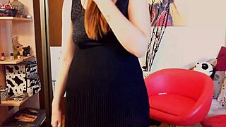 Your Italian Mistress crushes with dirty feet on your face!