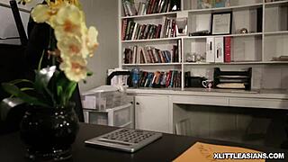 Juan El Caballo Loco giving deepthroat to asian girl