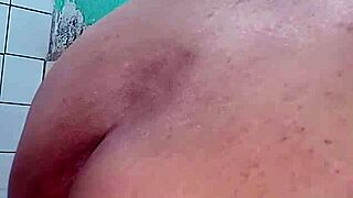 de ma�ana es relajante estimularse el culi con detalles espec�ficos de acci�n gay