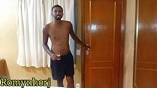 festinha particular no hotel girassol no rio de janeiro o dotado carioca botou tudo na casada ainda gozou dentro video completo no red