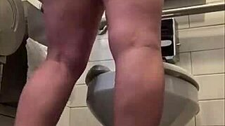 Come With Me To The Toilet, I Need To Pee In Homemade Video