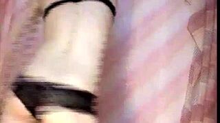 Nadika masturbates with dildo on webcam!