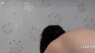 what's up with this amateur porno francais clip?