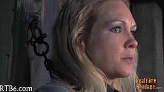 hot serf enjoys oral delights