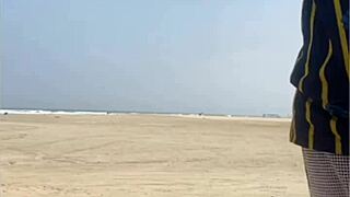 peguei no pau dele e deixei ele por a mão na minha buceta