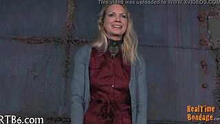 hot serf enjoys oral delights