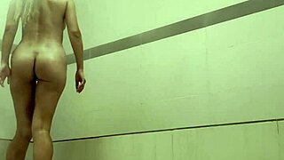 Hey, after the gym, wanna join me at the hammam for a shower?