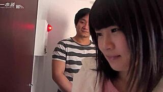 Cute asian ami performs shaved blowjob and handjob in gay scene