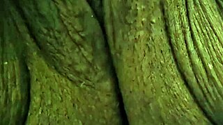 Playing with mature ebony bbw pussy