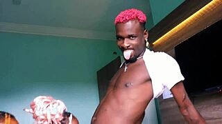 Otupiano threesome with hot ebony teen 😍