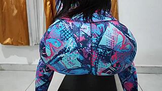 Deliciosa Joven 18 Latina Morena Colombiana Es Follada Por Su Entrenador Y Recibe Un Gran Chorro De Semen