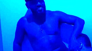 soldado, you're giving it so good to the old negao in this sauna