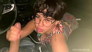 Uber Girl Pays Ride With Favor