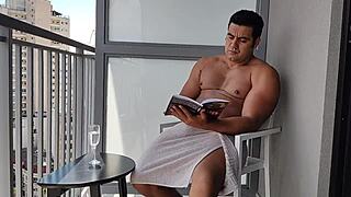 Yuri Gaucho, what are you doing having sex on the pool this summer day?