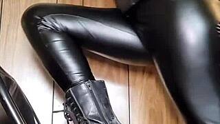 Domme Mymistressk in Leather Boots and Heels